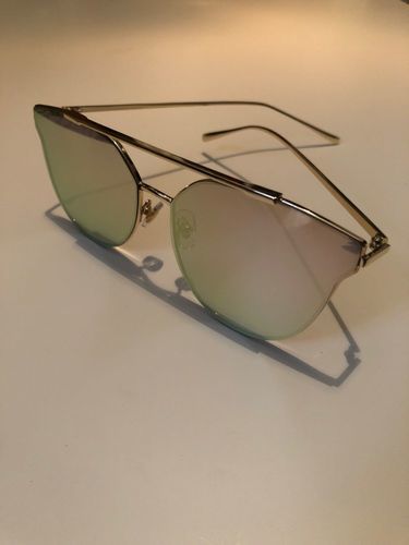 Customer photo review of Alice Sunglasses