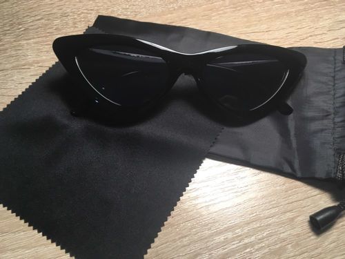 Customer photo review of Organa Sunglasses