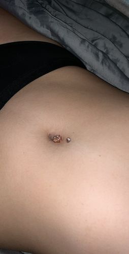 Customer photo review of Jala Crystal Flower Belly Ring