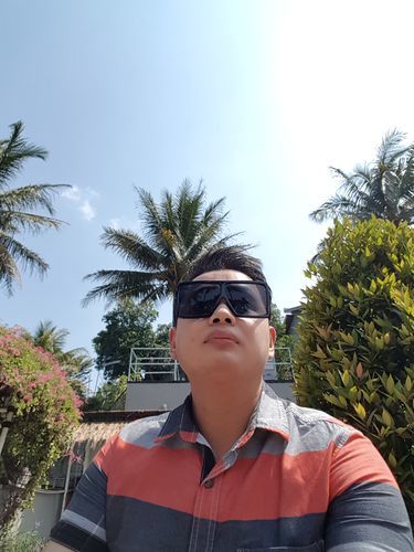 Customer photo review of The Toadie Sunglasses