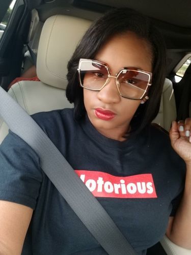 Customer photo review of Desmond Sunglasses