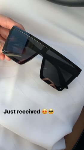 Customer photo review of Oxton Sunglasses