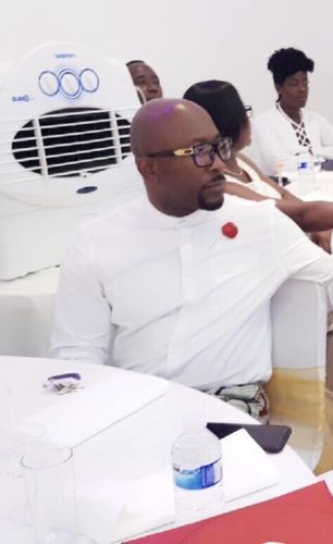 Customer photo review of Witwicky Sunglasses