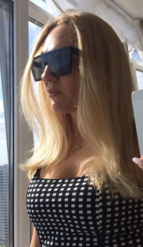 Customer photo review of Oxton Sunglasses