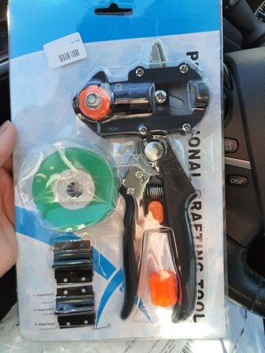 Customer photo review of Gardening Tools Grafting Pruner Chopper Vaccination Cutting Scissor