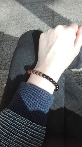 Customer photo review of Zedernholz Armband