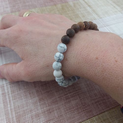 Customer photo review of Zedernholz Armband