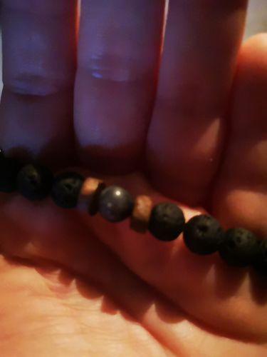 Customer photo review of Vulkanstein Armband