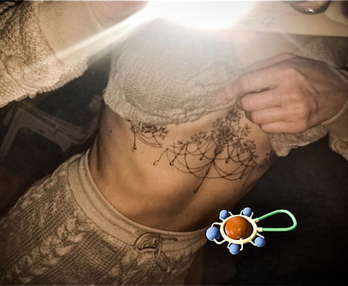 Customer photo review of Big Underboobs pampilles floral