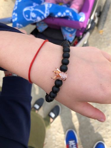 Customer photo review of Coronné Onyx Stone Bracelet