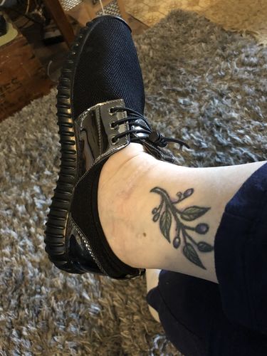 Customer photo review of Astra Sneakers - Instant Foot Pain Relief