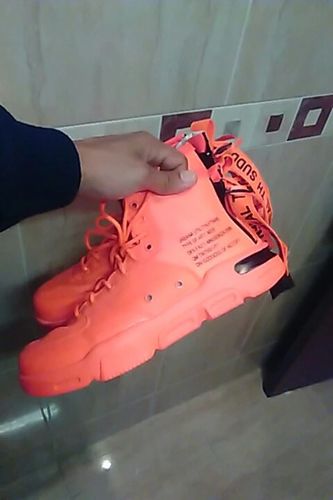 Customer photo review of Umfrey Corsi Sneakers