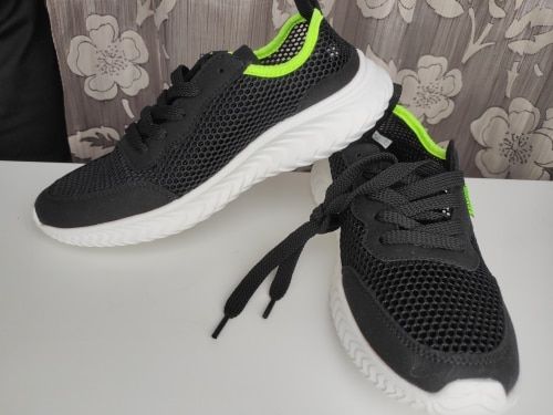 Customer photo review of Summer Breathable Mesh Casual Sneakers