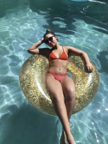 Customer photo review of TRIANGLE BIKINI TOP | CONFIDENT GODDESS RED