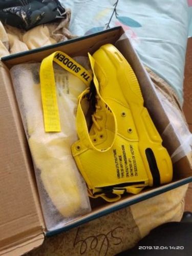 Customer photo review of Umfrey Corsi Sneakers