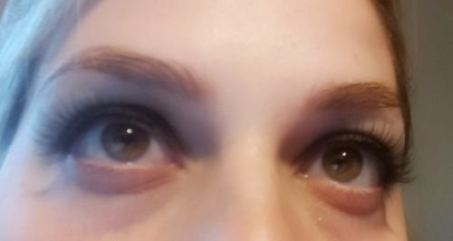 Customer photo review of Sapphire Magnetic Eyelashes and Eyeliner Kit
