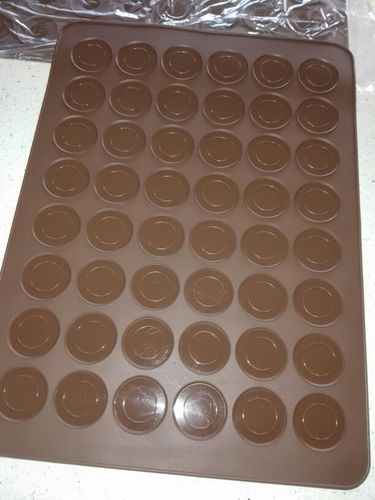 Customer photo review of Tapis pour les macarons