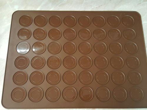 Customer photo review of Tapis pour les macarons