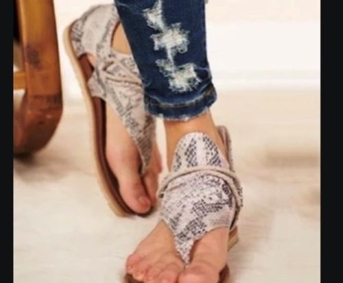 Customer photo review of (New Arrival Promotion 50% OFF) Women's Retro Leopard Zip Flip-flop Sandals [Limited Stock]