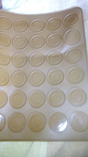 Customer photo review of Tapis pour les macarons