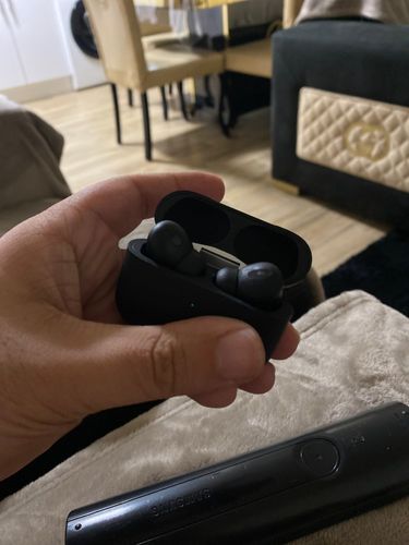 Customer photo review of BlxckPods Pro