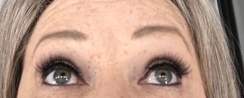 Customer photo review of Sapphire Magnetic Eyelashes and Eyeliner Kit