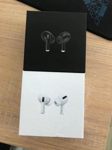Customer photo review of BlxckPods Pro