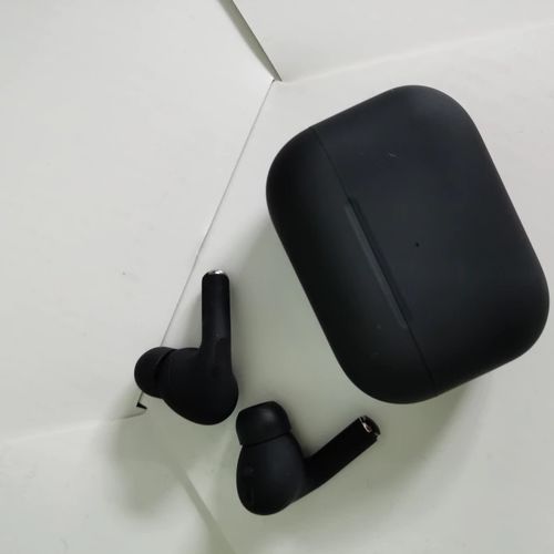 Customer photo review of BlxckPods Pro