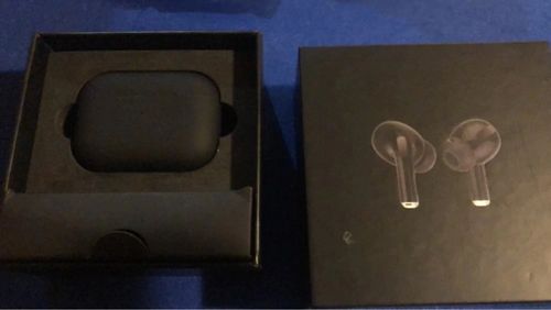 Customer photo review of BlxckPods Pro