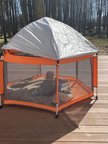 Customer photo review of Pop N' Go® Playpen