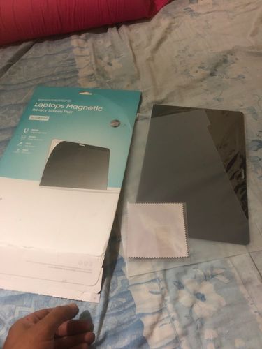 Customer photo review of Anti-Spy Magnetic Privacy Screen Protector for Apple MacBook 13''Air Pro Retina Notebook Cover