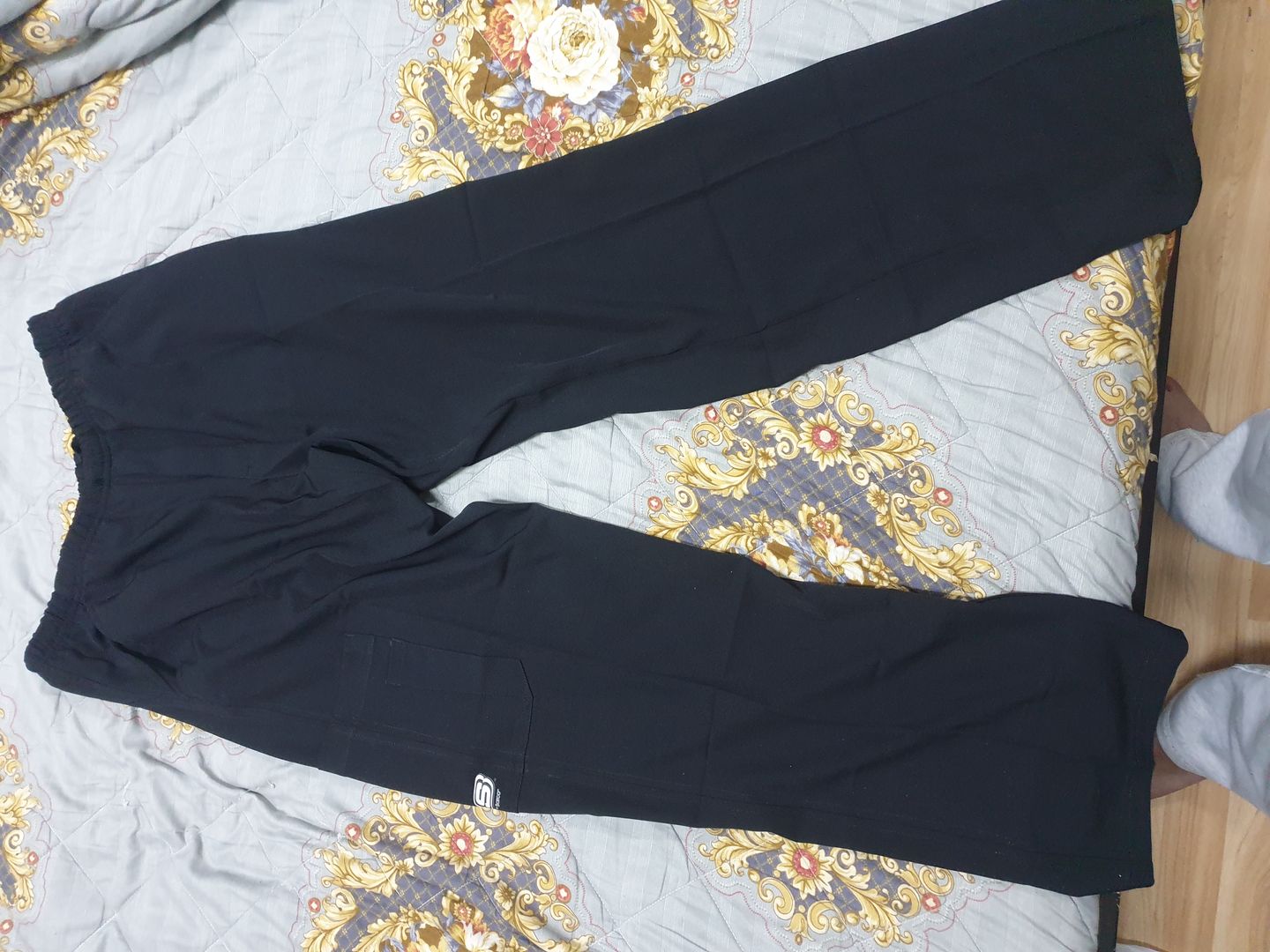 Customer photo review of بنطلون سكتشرز 4 جيوب~4 Pockets Scrub Pant