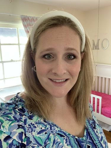 Customer photo review of SLIM GLOSSY WHITE PADDED HEADBAND