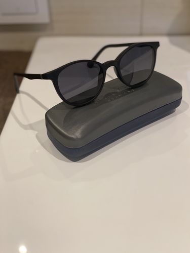 Customer photo review of Clip On: Black Round