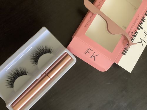 Customer photo review of CILS MAGNÉTIQUES EYELINER FK: LE KIT LUXE