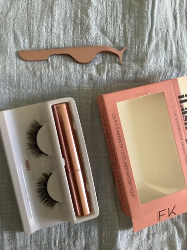Customer photo review of CILS MAGNÉTIQUES EYELINER FK: LE KIT ESSENTIEL