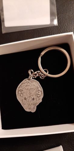 Customer photo review of Silvercut™ Keychain