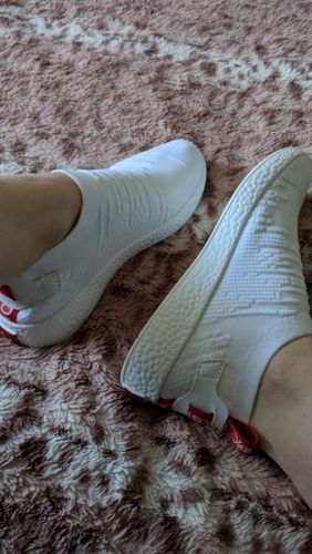 Customer photo review of Jaunti Messori Sneakers