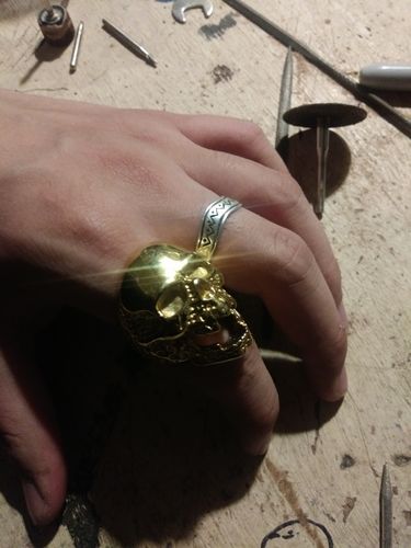 Customer photo review of SKULL RIDER GOLD RING