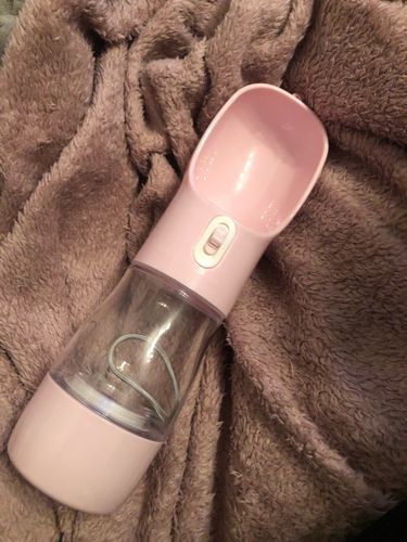 Customer photo review of Hunde Trinkflasche inkl. Futterbehälter
