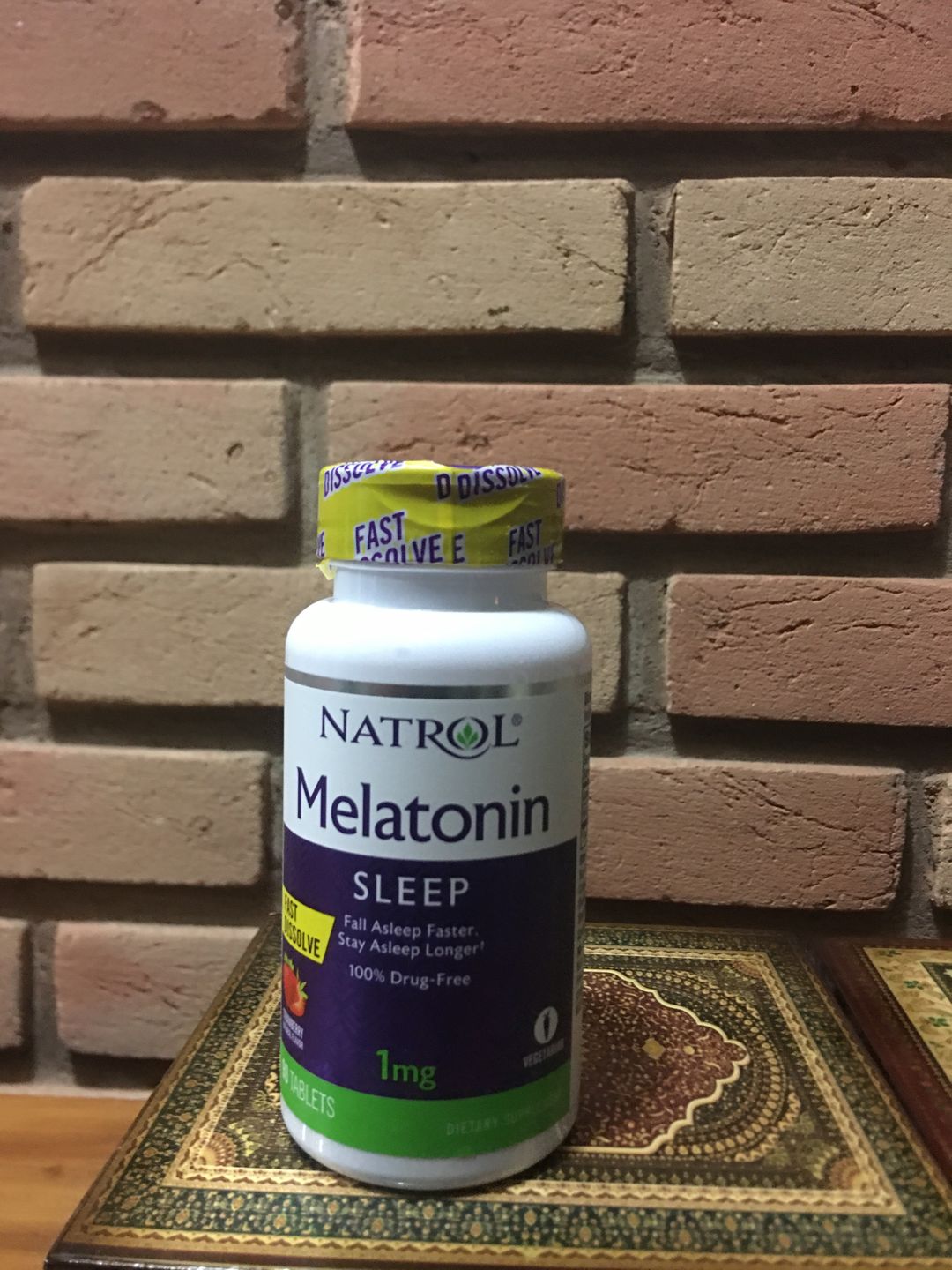 Customer photo review of Natrol Melatonina 1mg Fast Dissolve Strawberry, 90 Caps