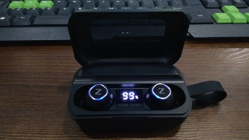 Customer photo review of Zagzog 2020新発売 ワイヤレスイヤホン Bluetooth 5.1 HIFI高音質　瞬時ペアリング　LEDディスプレイ　（アマゾン期間限定：1690円)