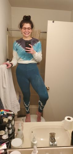 Customer photo review of Sunset Legging - Jade / Cloud