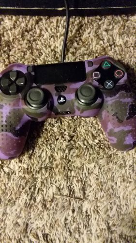 Customer photo review of Purple Haze - PS4 Controller Skin
