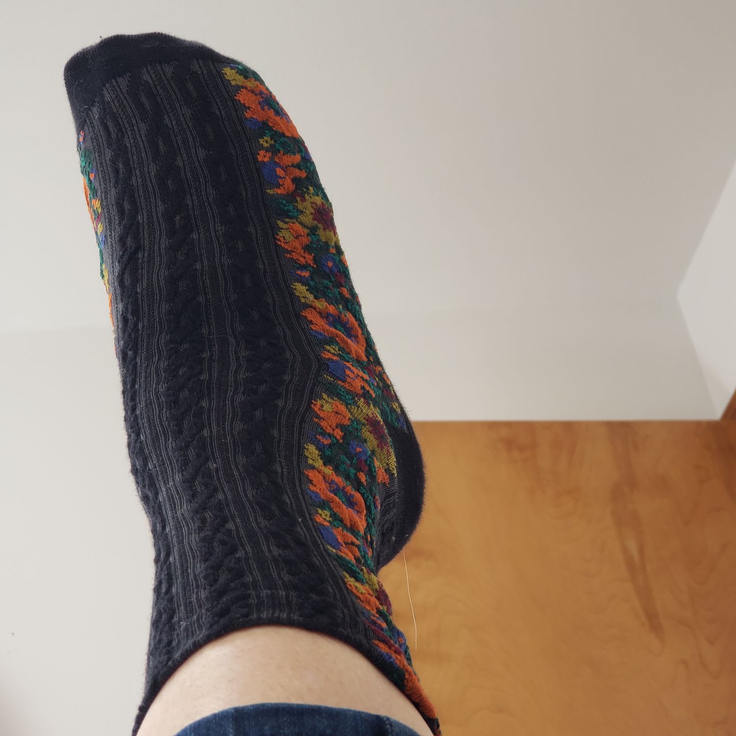 Customer photo review of Retro Floral Jacquard Socks