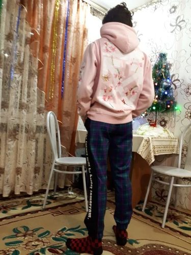 Customer photo review of Ager Delluc Joggers