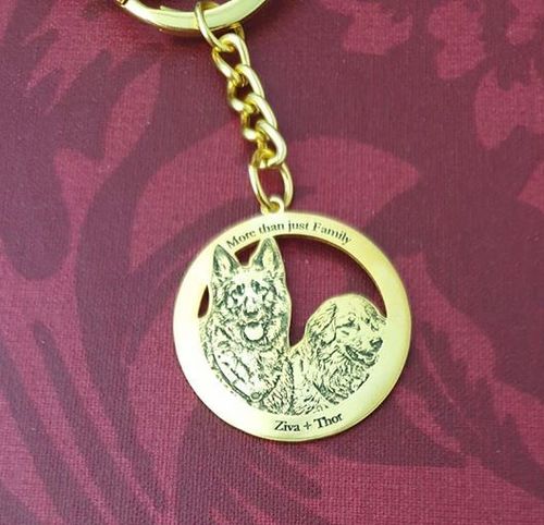 Customer photo review of Silvercut™ Keychain