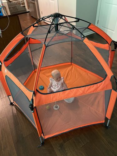 Customer photo review of Pop N' Go® Playpen
