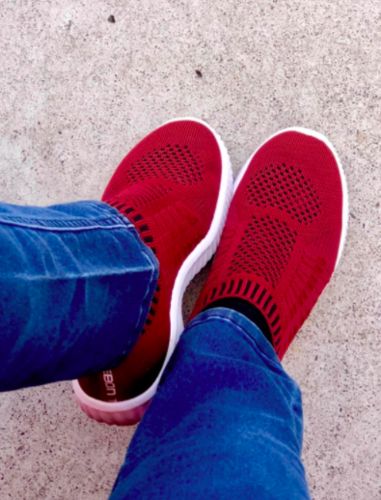 Customer photo review of Comfortable Mesh Slip on Easy Sneakers