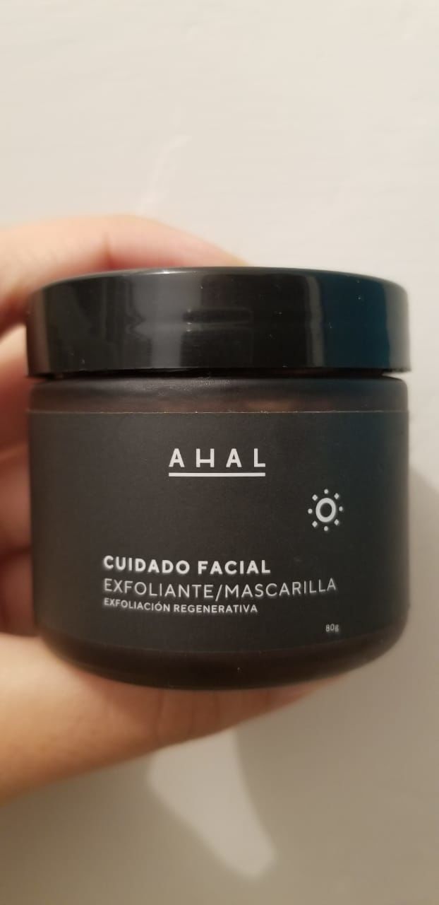 Customer photo review of Exfoliante / Mascarilla Facial de Tepezcohuite y 5 arcillas